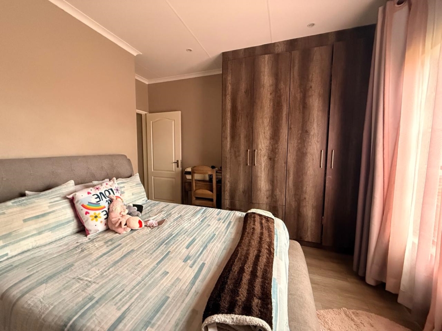 3 Bedroom Property for Sale in Waterkloof East North West